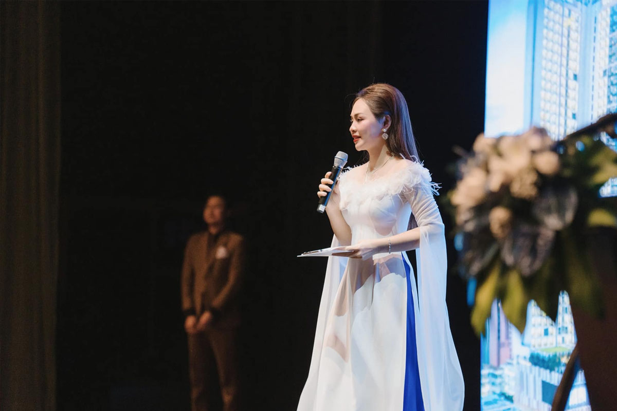 MC Bích Thủy - Ảnh 2